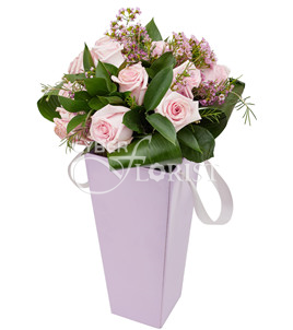 bouquet of 11 pink roses